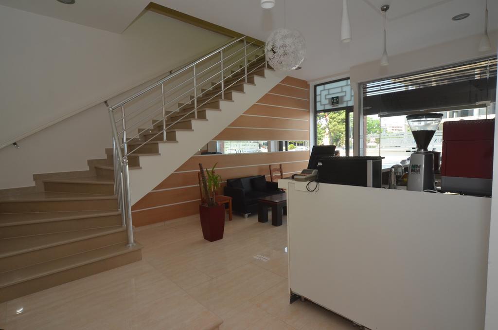Lux 3* Vlorë