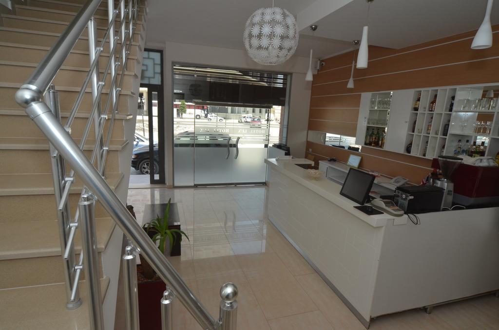 Lux Hotell Vlorë