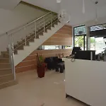 Hotel Lux Vlore
