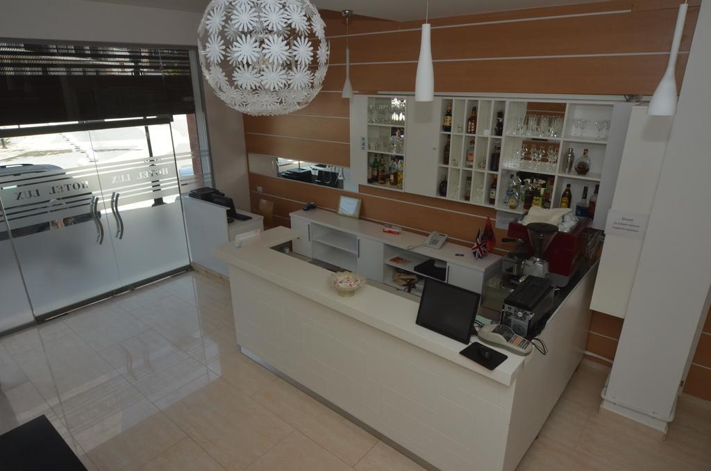 Lux Hotel