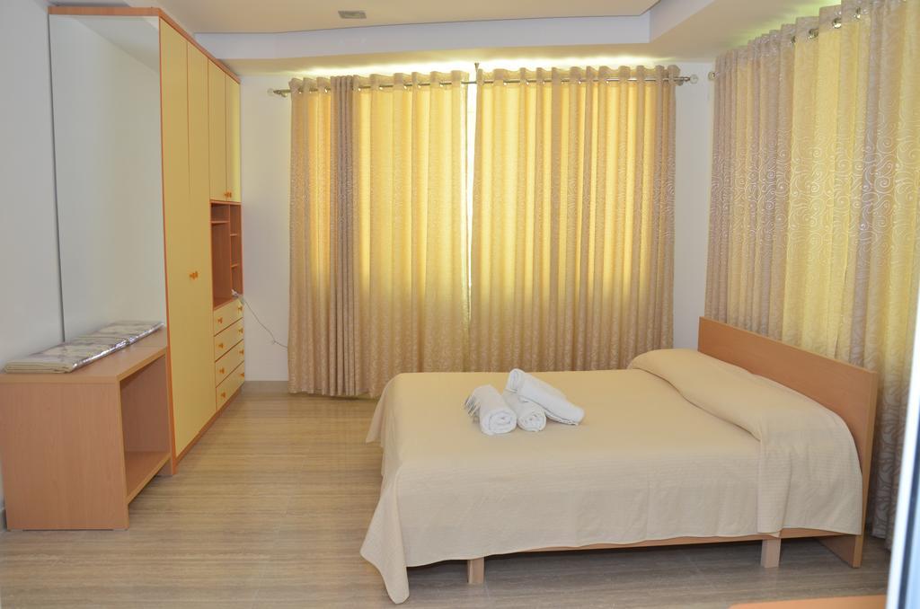 Hotel Lux 3*