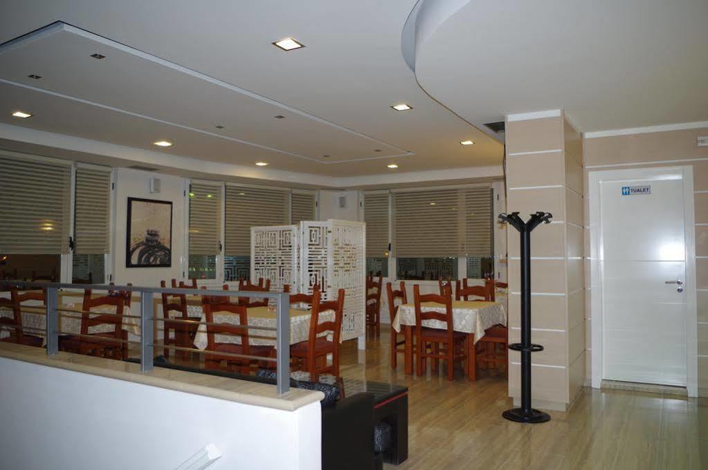 Lux Hotel 3*