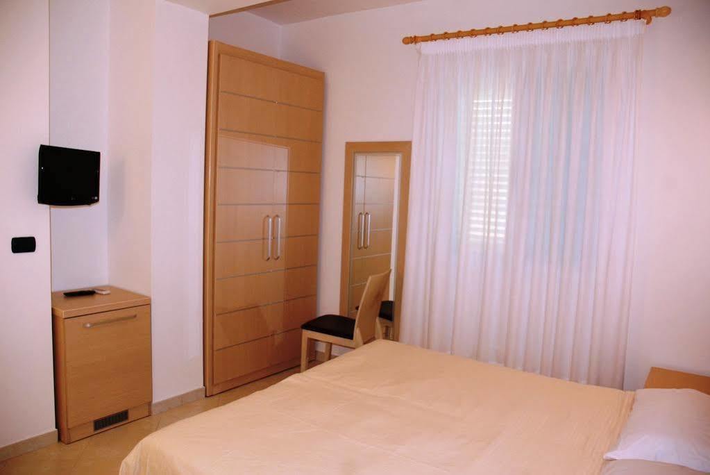 Lux 3* Vlore